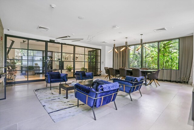 121 NE 34th St Unit L601, Miami, FL 33137 - view of tennis court with fence