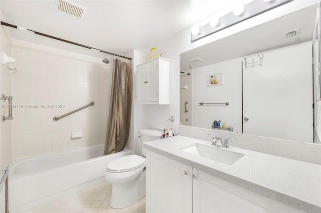 bathroom featuring vanity, toilet, visible vents, and shower / tub combo with curtain