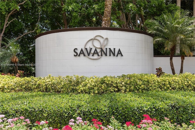 view of community / neighborhood sign