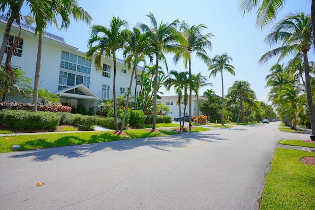 290 Sunrise Dr Unit 3-K, Key Biscayne, FL 33149 - view of asphalt street featuring sidewalks