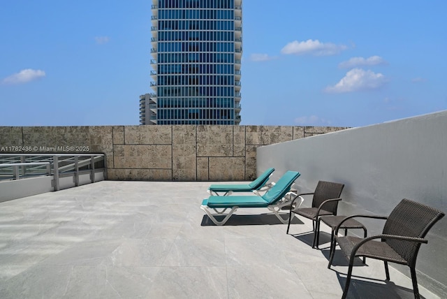 6801 Collins Ave Unit 604, Miami Beach, FL 33141 - view of patio / terrace
