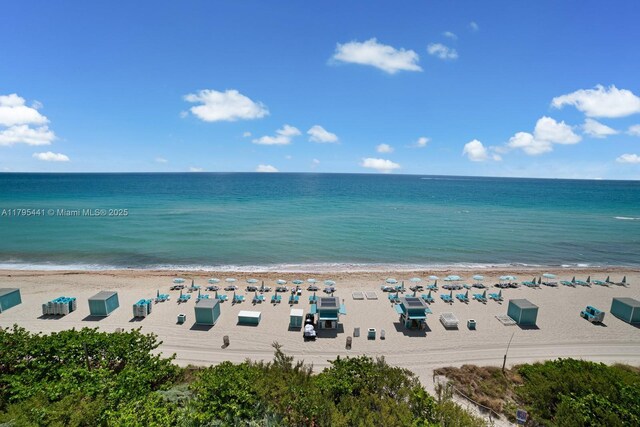 6801 Collins Ave Unit 605, Miami Beach, FL 33141 - aerial view of waterfront with a beach