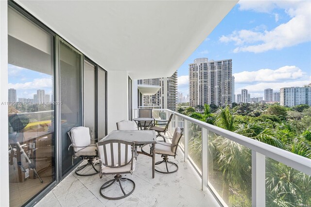 20281 E Country Club Dr Unit 511, Aventura, FL 33180 - photo 11