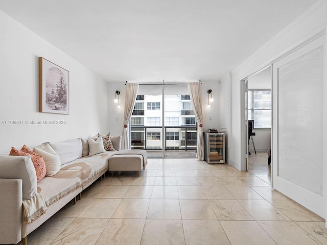 6039 Collins Ave Unit 1015, Miami Beach, FL 33140 - view of living room