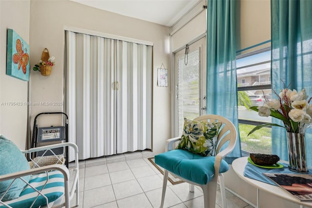 2164 NE 1st Way Unit 103, Boynton Beach, FL 33435 - sitting room featuring light tile patterned floors