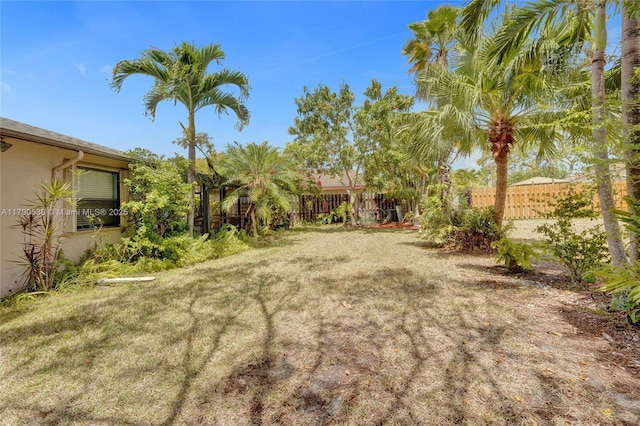 7618 NW 88th Cir, Tamarac, FL 33321 - view of yard