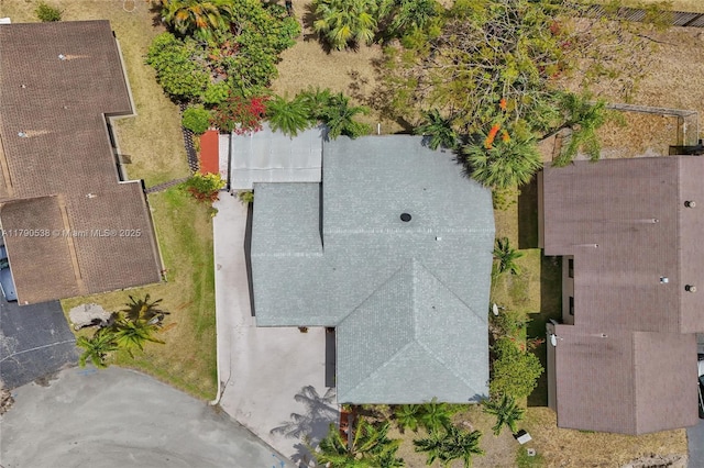 7618 NW 88th Cir, Tamarac, FL 33321 - aerial view of property and surrounding area