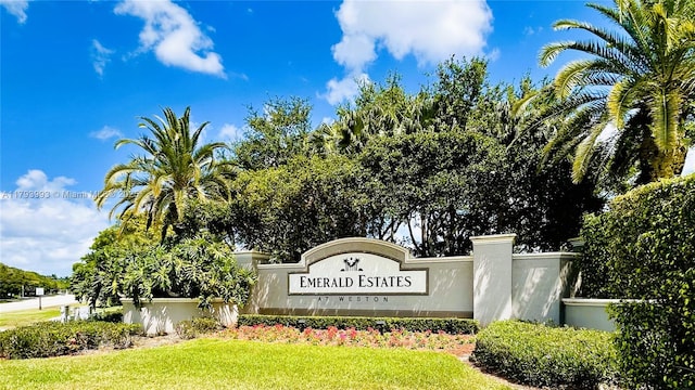 16541 Turquoise Trl, Weston, FL 33331 - community sign with a yard