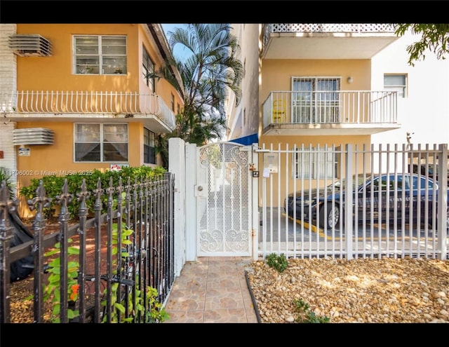 1605 Pennsylvania Ave Unit 303, Miami Beach, FL 33139 - photo 1