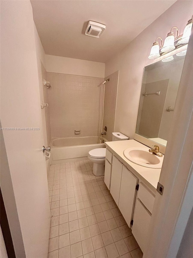 156 W Laurel Dr Unit 1006, Margate, FL 33063 - full bath featuring toilet, visible vents, tile patterned flooring, vanity, and shower / bathing tub combination