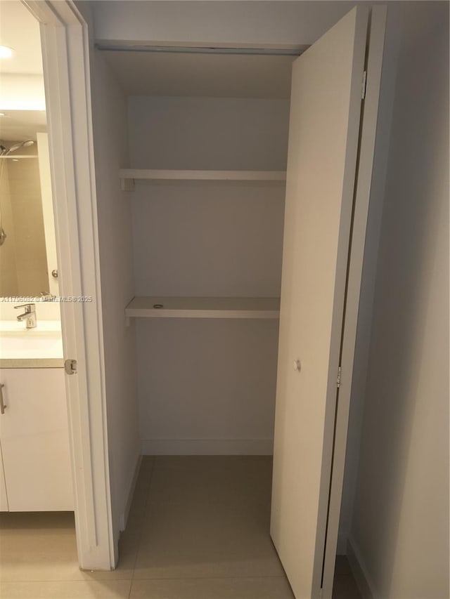 20841 San Simeon Way Unit 104, Miami, FL 33179 - closet featuring a sink