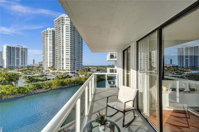 20505 E Country Club Dr Unit 732, Aventura, FL 33180 - balcony with a city view and a water view