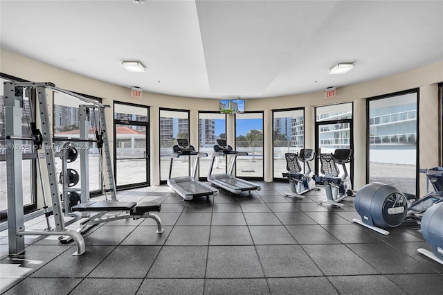 20505 E Country Club Dr Unit 732, Aventura, FL 33180 - view of workout area