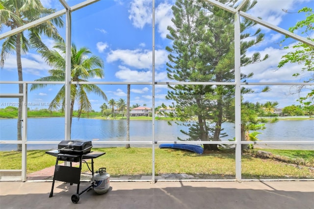 18271 SW 27th St, Miramar, FL 33029 - sunroom / solarium featuring a water view