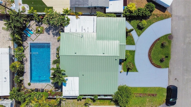 7691 NW 15th Ct, Pembroke Pines, FL 33024 - bird's eye view of a pool area