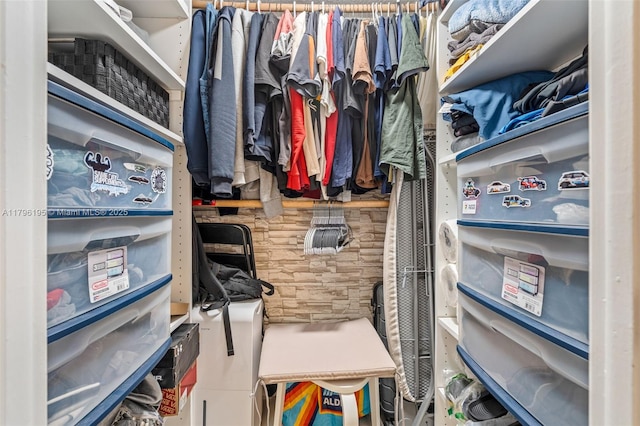 301 NE 14th Ave Unit 207, Hallandale Beach, FL 33009 - view of walk in closet
