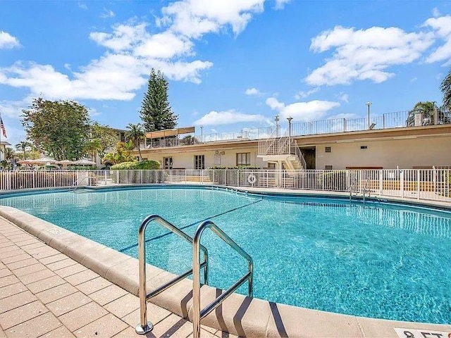 pool with fence