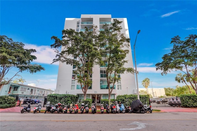 1035 W Ave Unit 406, Miami Beach, FL 33139 - view of building exterior
