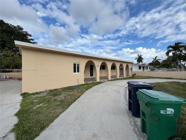 view of front of home with stucco siding