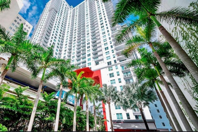 133 NE 2nd Ave Unit 1905, Miami, FL 33132 - photo 1