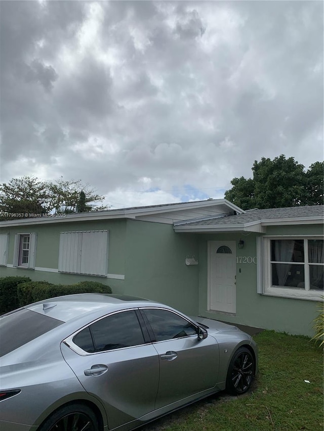 17200 N Miami Ave, Miami, FL 33169 - view of front of home with stucco siding