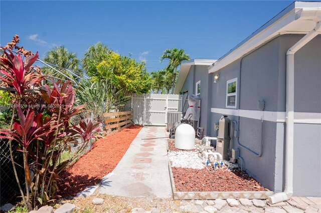 717 E River Dr, Margate, FL 33063 - view of yard