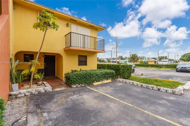 5061 W 12th Ln Unit E-10, Hialeah, FL 33012 - exterior space