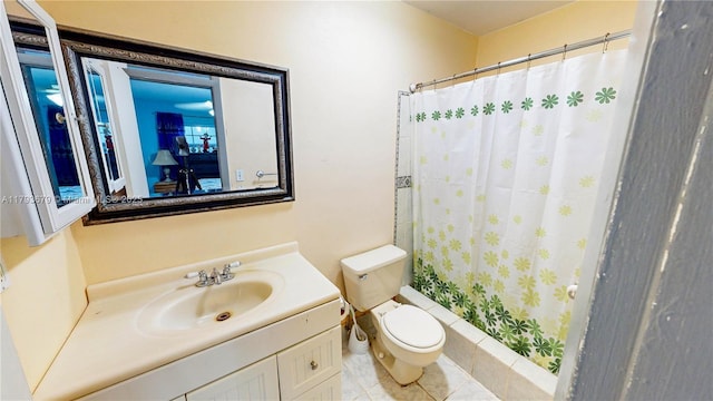 18231 SW 90th Ct, Palmetto Bay, FL 33157 - full bath featuring vanity, toilet, tile patterned flooring, and a shower with curtain