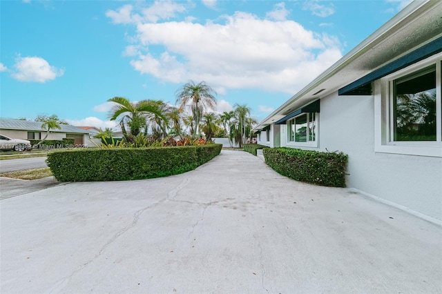 13305 SW 22nd Ter, Miami, FL 33175 - view of community featuring a patio area