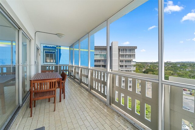 4001 Hillcrest Dr Unit 1017, Hollywood, FL 33021 - view of balcony