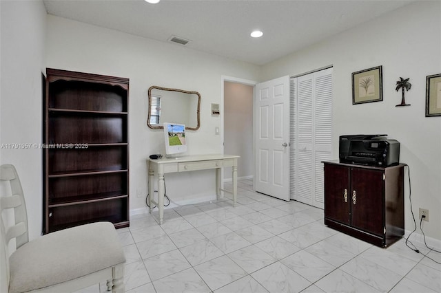8215 NW 85th Ave, Tamarac, FL 33321 - interior space featuring baseboards, marble finish floor, recessed lighting, and visible vents