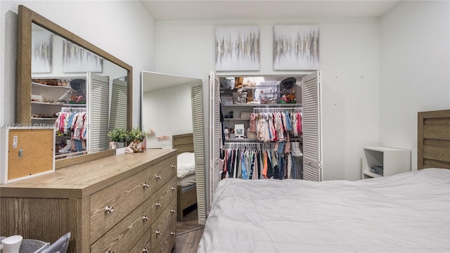bedroom featuring a closet
