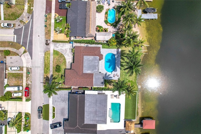 17931 NW 85th Ave, Hialeah, FL 33015 - aerial view of property and surrounding area with a pool and a large body of water