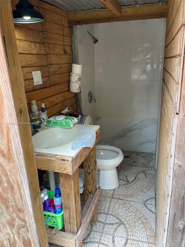 493 Camino Real Blvd, Clewiston, FL 33440 - full bath with toilet, a shower stall, and a sink