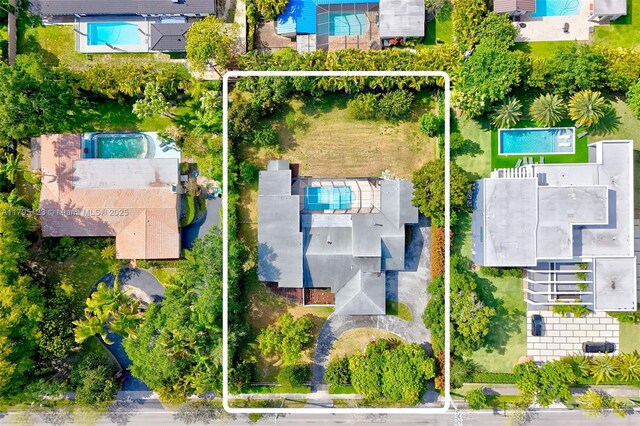 7600 SW 124th St, Pinecrest, FL 33156 - bedroom with wood finished floors and a closet