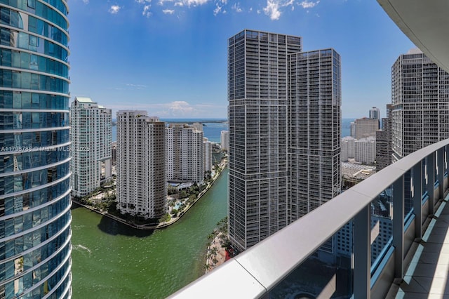 200 S Biscayne Blvd Unit 3903, Miami, FL 33131 - city view featuring a nearby body of water
