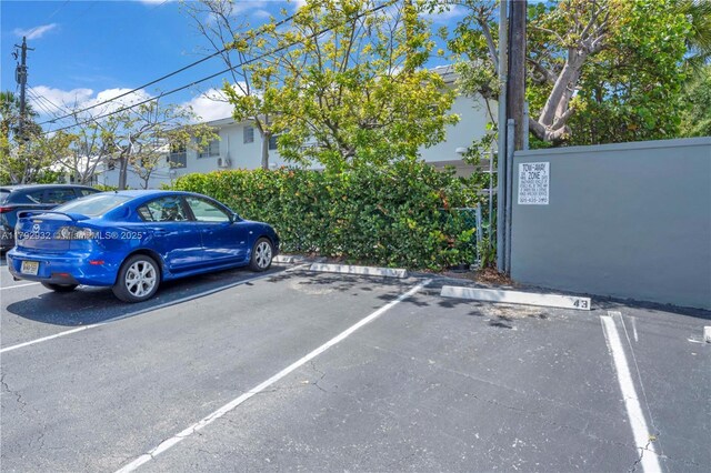 200 Galen Dr Unit 308, Key Biscayne, FL 33149 - view of uncovered parking lot