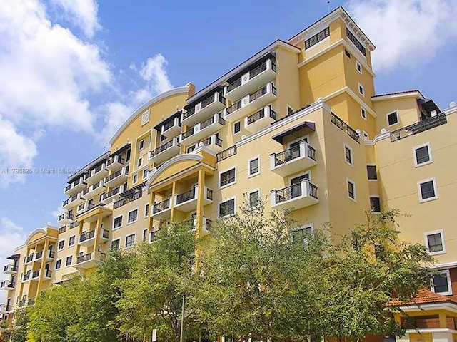 8395 SW 73rd Ave Unit 425, Miami, FL 33143 - view of building exterior