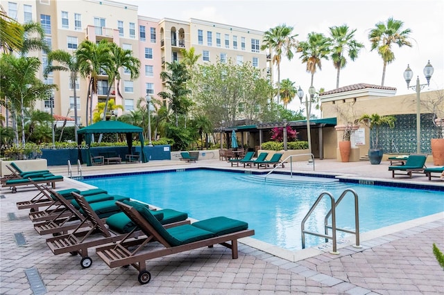 520 SE 5th Ave Unit 3302, Fort Lauderdale, FL 33301 - community pool with a patio area
