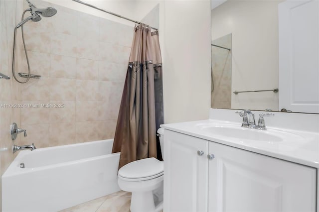 3040 NW 126th Ave, Sunrise, FL 33323 - full bathroom featuring toilet, vanity, shower / bath combo with shower curtain, and tile patterned flooring