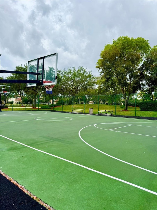 16724 NW 8th St, Pembroke Pines, FL 33028 - view of sport court featuring community basketball court