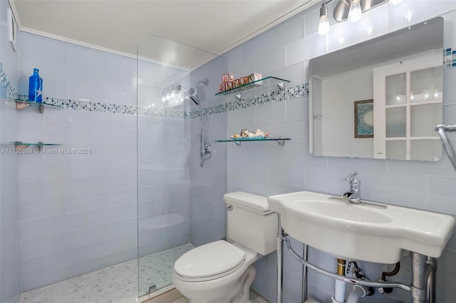 bathroom with tile walls, a walk in shower, toilet, and decorative backsplash