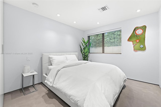 2020 NE 121st Rd, North Miami, FL 33181 - bedroom featuring light colored carpet, visible vents, and recessed lighting