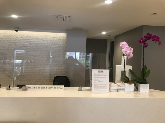 100 Lincoln Rd Unit 1209, Miami Beach, FL 33139 - reception featuring visible vents