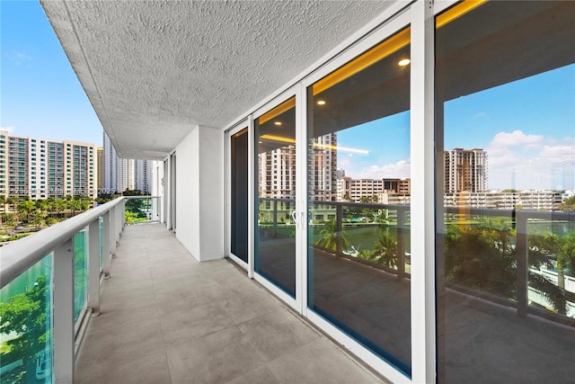 100 Bayview Dr Unit 604, Sunny Isles Beach, FL 33160 - photo 32