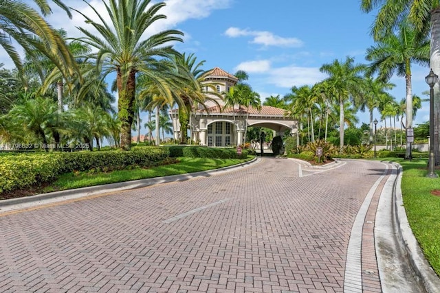 4528 SW 183rd Ave, Miramar, FL 33029 - exterior space with street lighting and curbs