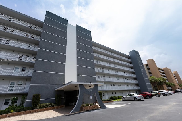 619 NE 14th Ave Unit 507, Hallandale Beach, FL 33009 - photo 1