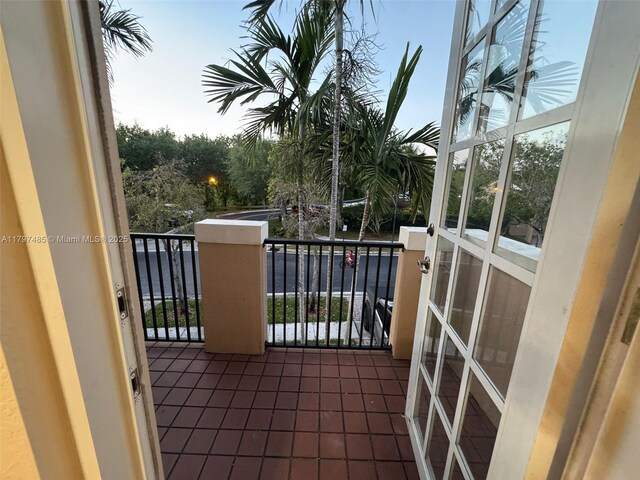 8706 Blaze Ct, Davie, FL 33328 - view of balcony