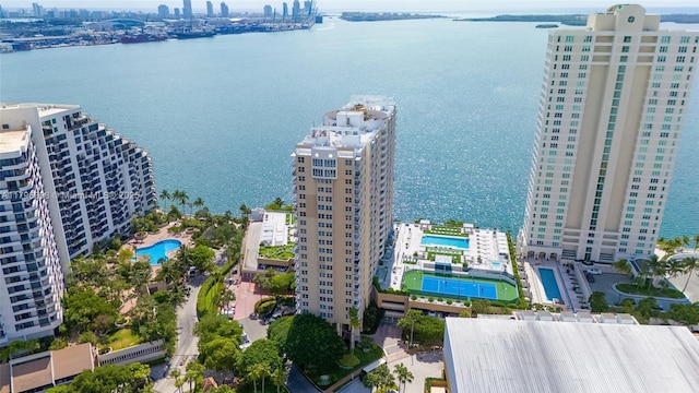 770 Claughton Island Dr Unit 1114, Miami, FL 33131 - view of urban area with a pool area and a large body of water