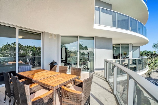 488 NE 18th St Unit 208, Miami, FL 33132 - balcony featuring outdoor dining space